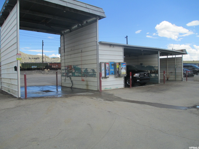 15 Locust St, Helper, UT 84526 — photo 4