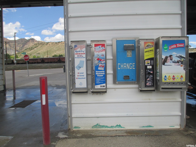 15 Locust St, Helper, UT 84526 — photo 5