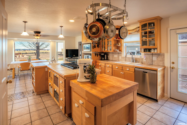 5056 S 9500 E, Vernal, UT 84078 — photo 10