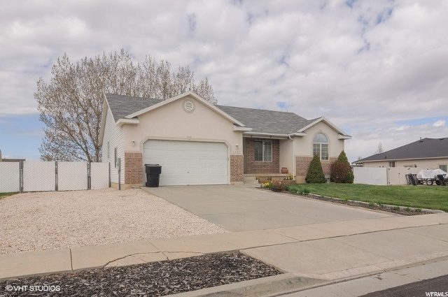 2481 N 2350 W, Clinton, UT 84015 — photo 3
