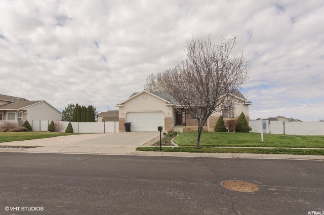 2481 N 2350 W, Clinton, UT 84015 — photo 2