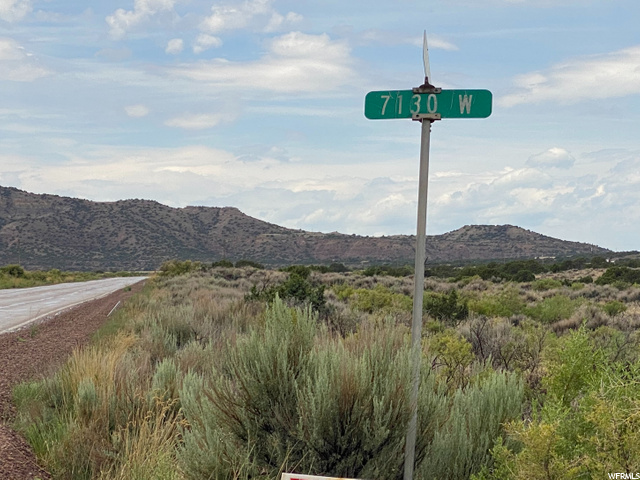 #67, Roosevelt, UT 84066 — photo 2