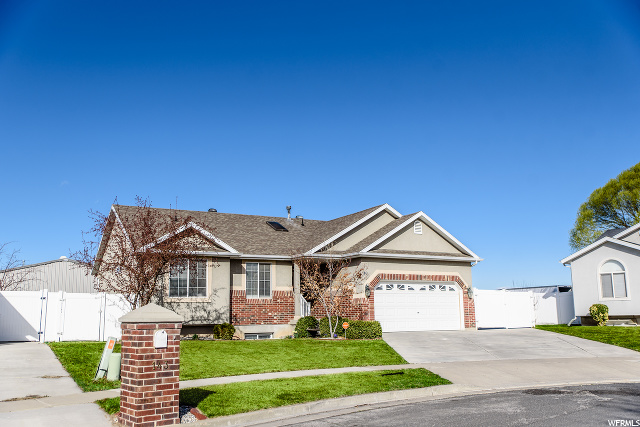 143 N 975 W, Layton, UT 84041 — photo 2