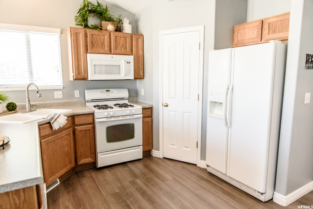 143 N 975 W, Layton, UT 84041 — photo 11