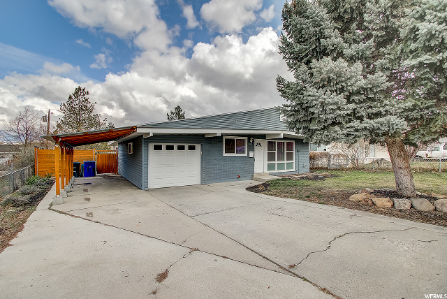 911 E Carnation Dr, Sandy, UT 84094 — photo 2