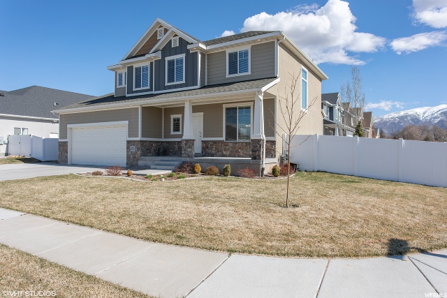 647 S Vance Dr, Layton, UT 84041 — photo 2