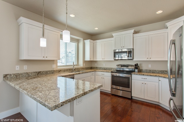 647 S Vance Dr, Layton, UT 84041 — photo 7