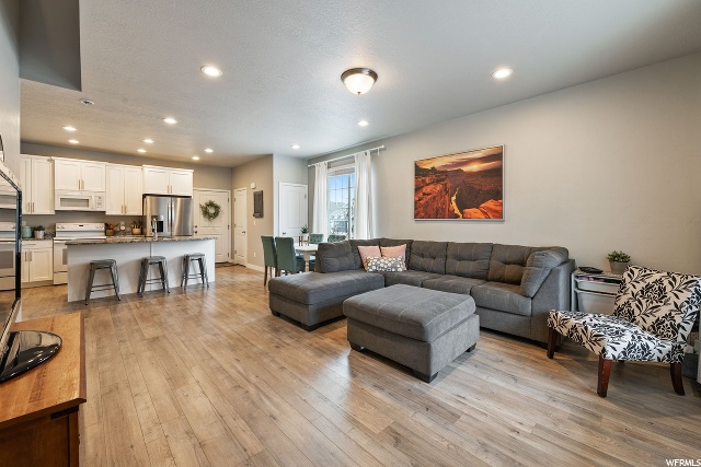 277 E 340 N, North Salt Lake, UT 84054 — photo 3
