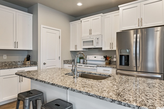 277 E 340 N, North Salt Lake, UT 84054 — photo 9