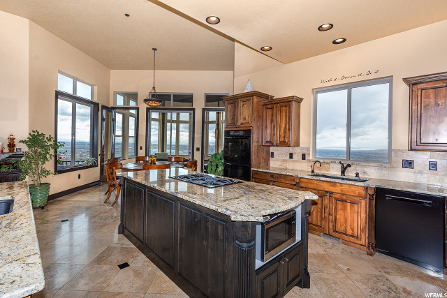 5055 Waterfall Dr, Pleasant View, UT 84414 — photo 10
