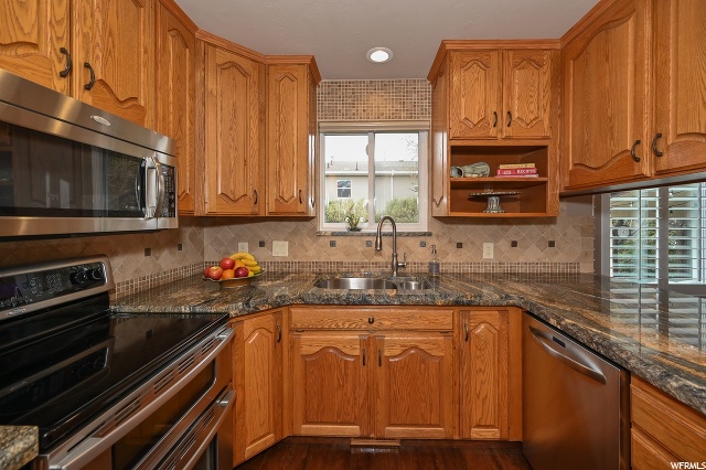 9040 S 1700 E, Sandy, UT 84093 — photo 8
