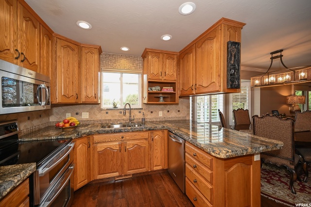 9040 S 1700 E, Sandy, UT 84093 — photo 10