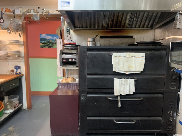 375 N Main St E, Bountiful, UT 84010 — photo 10