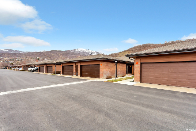 2155 S Ridgewood Way E, Bountiful, UT 84010 — photo 3