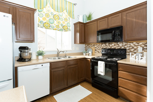 292 E Winchester S, Springville, UT 84663 — photo 9
