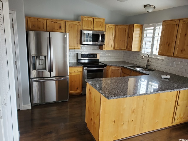 1649 N 2400 W, Clinton, UT 84015 — photo 4