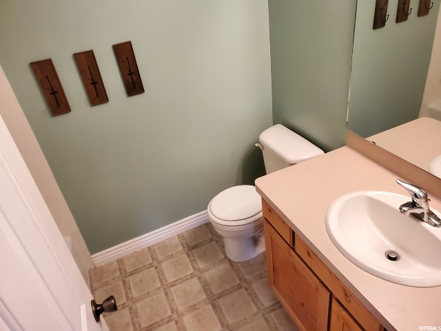 1649 N 2400 W, Clinton, UT 84015 — photo 7