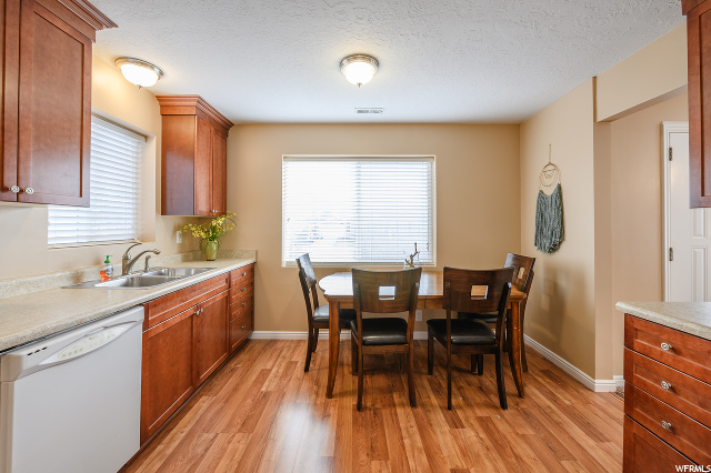 5752 S Hillside Dr E, Murray, UT 84107 — photo 7
