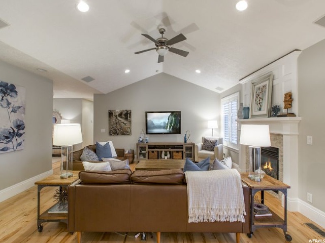 319 E Park View Cir, Bountiful, UT 84010 — photo 4