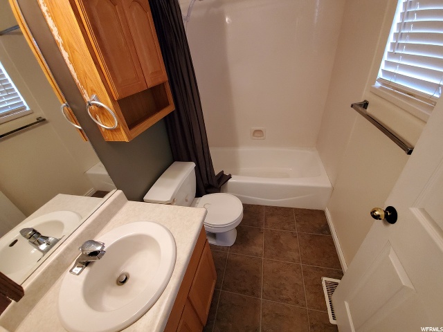 1300 N 2425 W, Layton, UT 84041 — photo 8