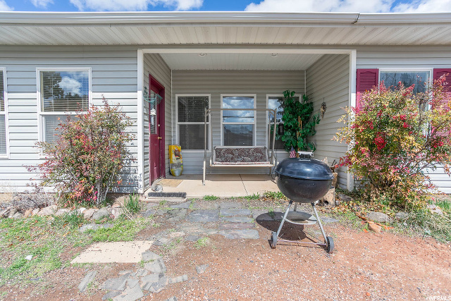 128 E Forest Dr, Central, UT 84722 — photo 9