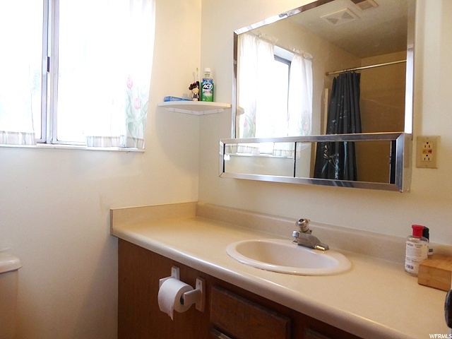 317 E 2600 N, North Logan, UT 84341 — photo 9