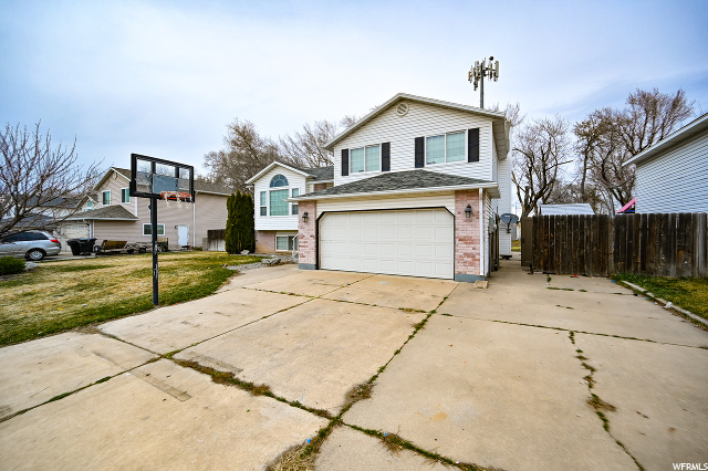 1052 W 1640 N, Clinton, UT 84015 — photo 2