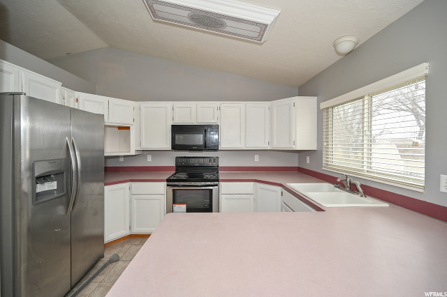 1052 W 1640 N, Clinton, UT 84015 — photo 7