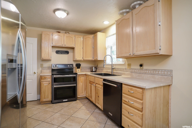 6543 S 1725 E, Uintah, UT 84405 — photo 8