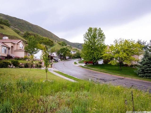 149 E Rolling Hills Dr, Centerville, UT 84014 — photo 3