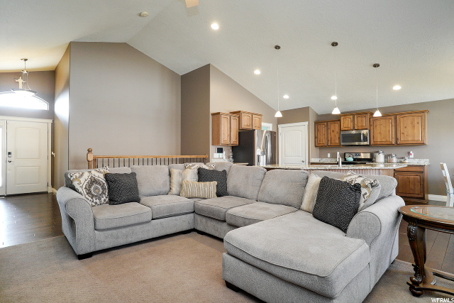 696 W 3500 S, Riverdale, UT 84405 — photo 4