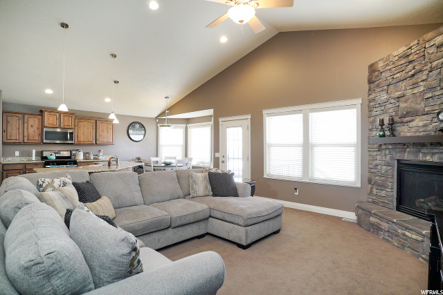 696 W 3500 S, Riverdale, UT 84405 — photo 2