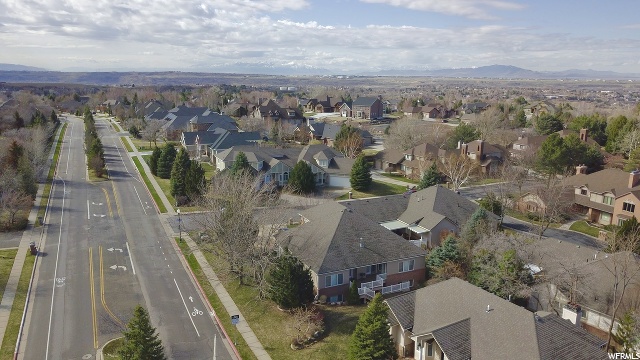 1798 E Meadow Creek Ln, Ogden, UT 84403 — photo 3