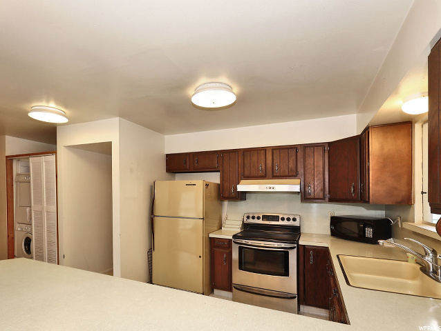 579 S Center St, Midway, UT 84049 — photo 9