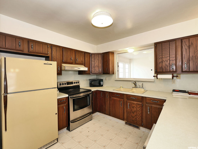 579 S Center St, Midway, UT 84049 — photo 7