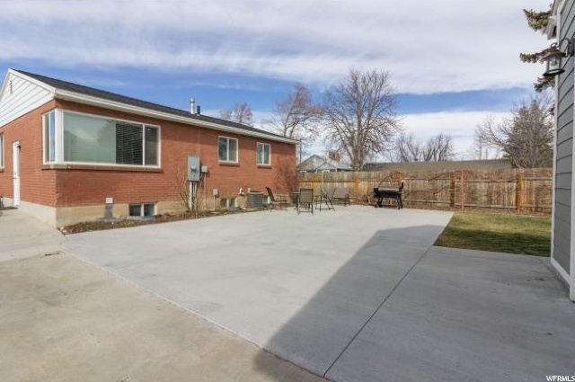 7401 S Halelani Dr, Midvale, UT 84047 — photo 2