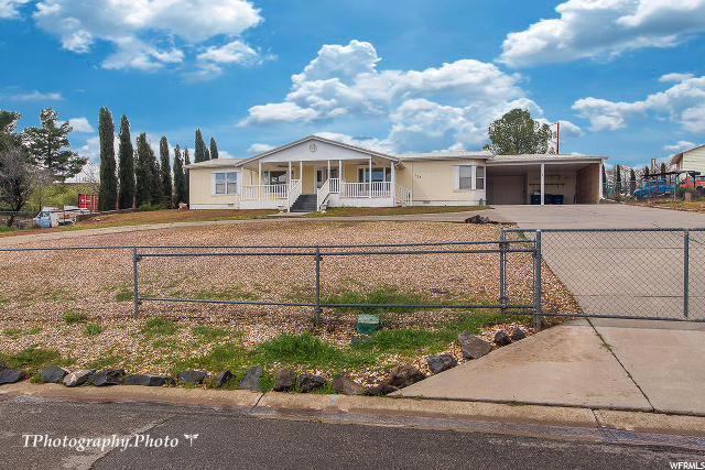 153 Wagon Wheel Dr, Washington, UT 84780 — photo 2