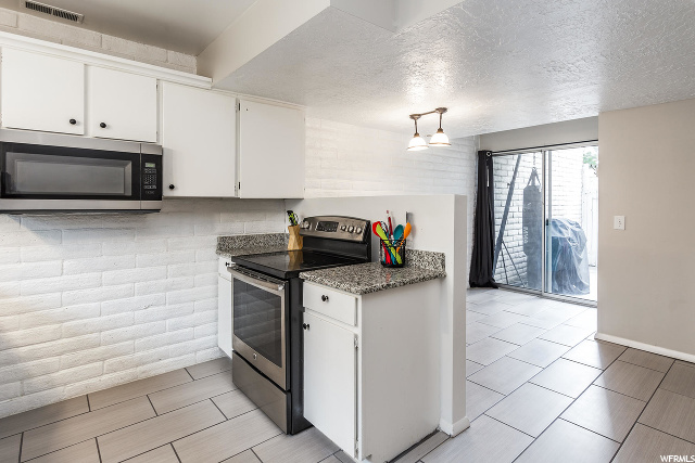 7907 S Harvel Dr E, Sandy, UT 84070 — photo 7
