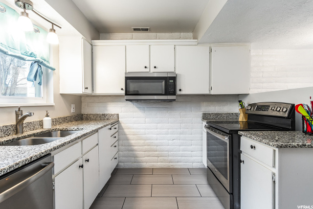 7907 S Harvel Dr E, Sandy, UT 84070 — photo 8