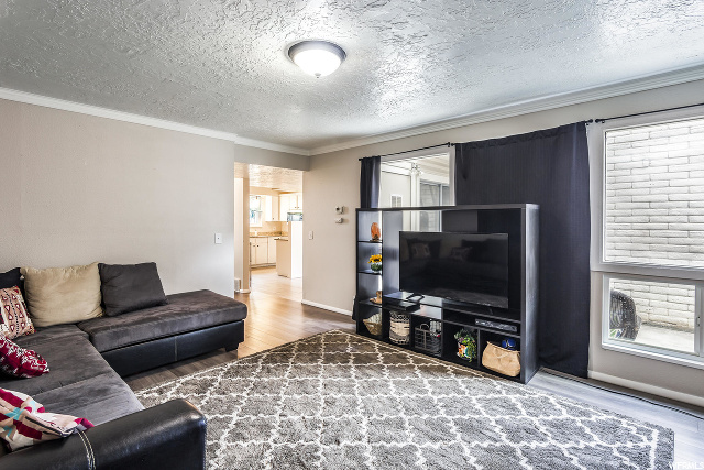 7907 S Harvel Dr E, Sandy, UT 84070 — photo 4