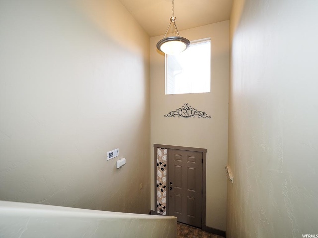 2086 S Orchard Dr E, Bountiful, UT 84010 — photo 4