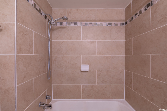 690 E Center St, Bountiful, UT 84010 — photo 10