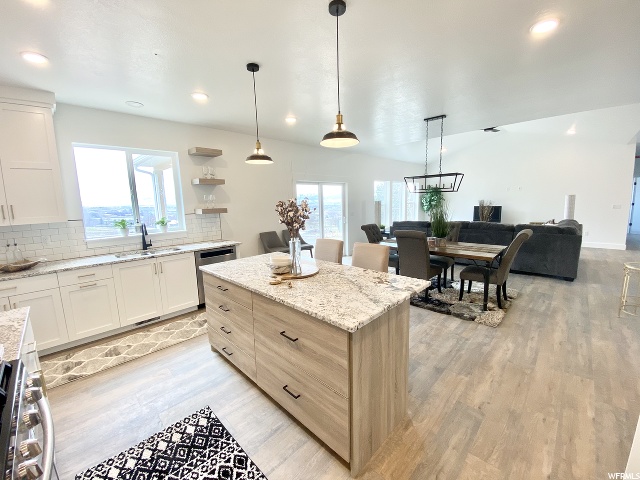 560 E Center St, Millville, UT 84326 — photo 6