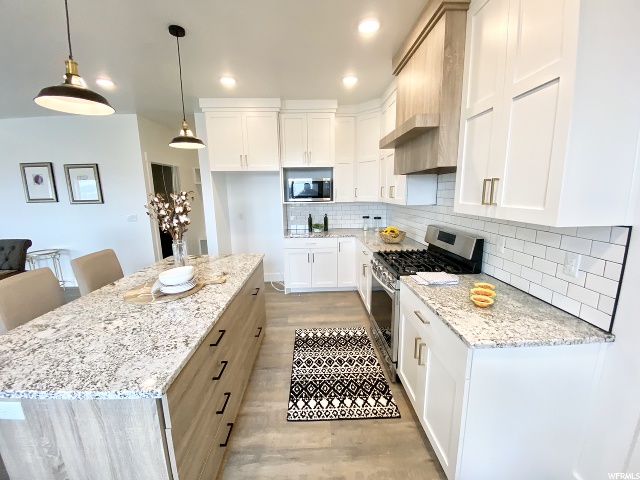 560 E Center St, Millville, UT 84326 — photo 3