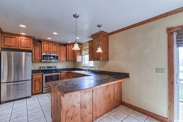 686 E 2050 S, Clearfield, UT 84015 — photo 8