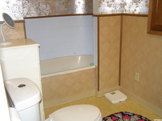 285 N Main St, Hinckley, UT 84635 — photo 8