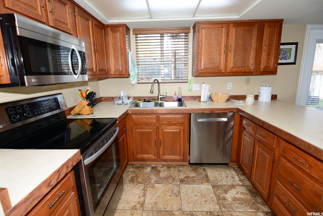 1185 Ash Dr E, Layton, UT 84040 — photo 6