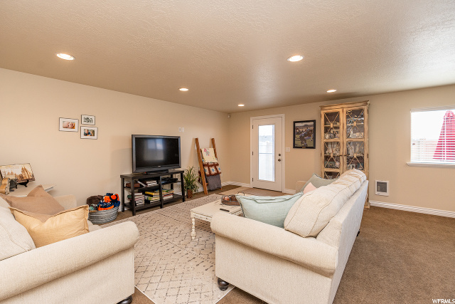 1796 E Whitetail Dr, Layton, UT 84040 — photo 9