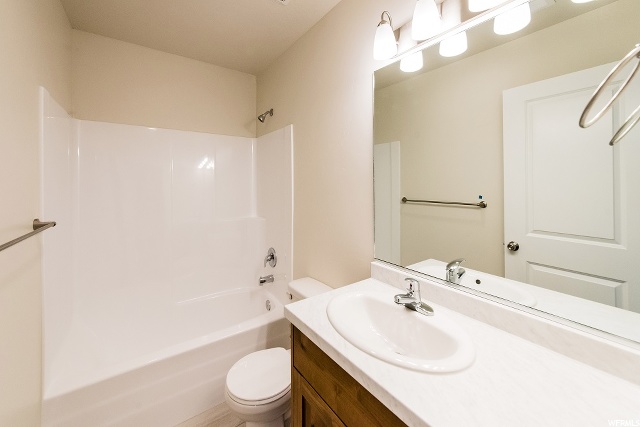 259 W 520 S, Hyde Park, UT 84318 — photo 8