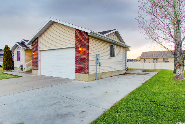885 Garden Cir, Nibley, UT 84321 — photo 5